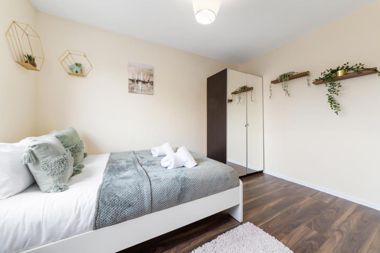 Twickenham Homes Isleworth Esterno foto