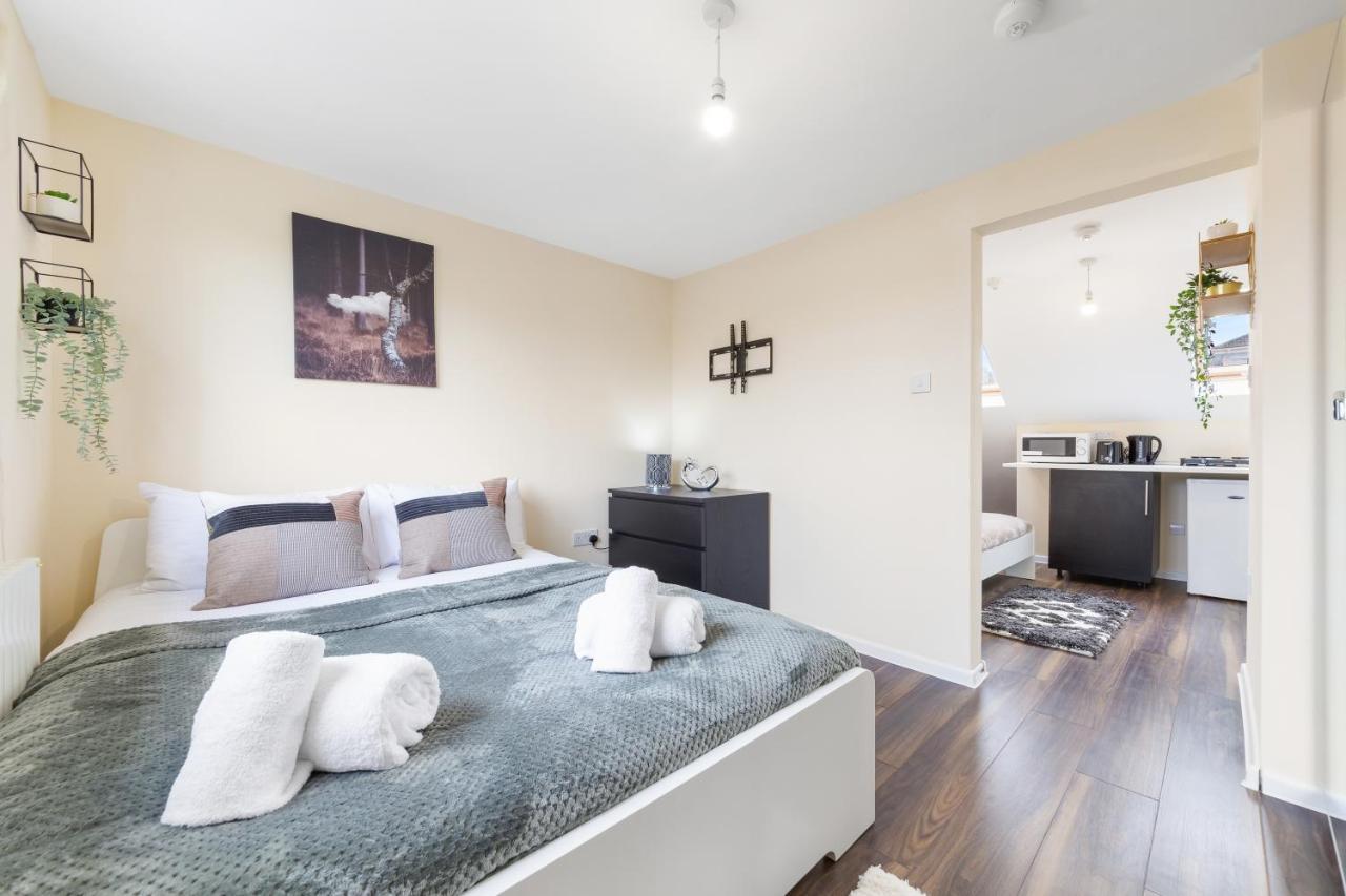 Twickenham Homes Isleworth Esterno foto