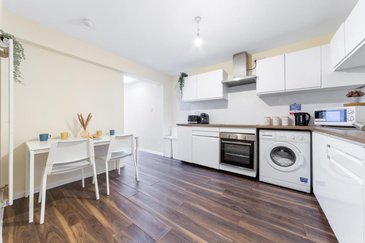 Twickenham Homes Isleworth Esterno foto