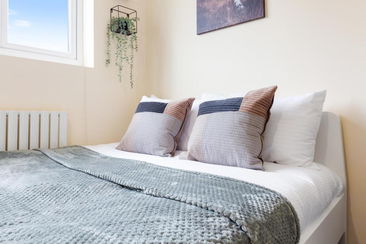 Twickenham Homes Isleworth Esterno foto