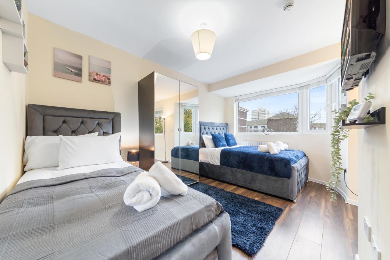 Twickenham Homes Isleworth Esterno foto